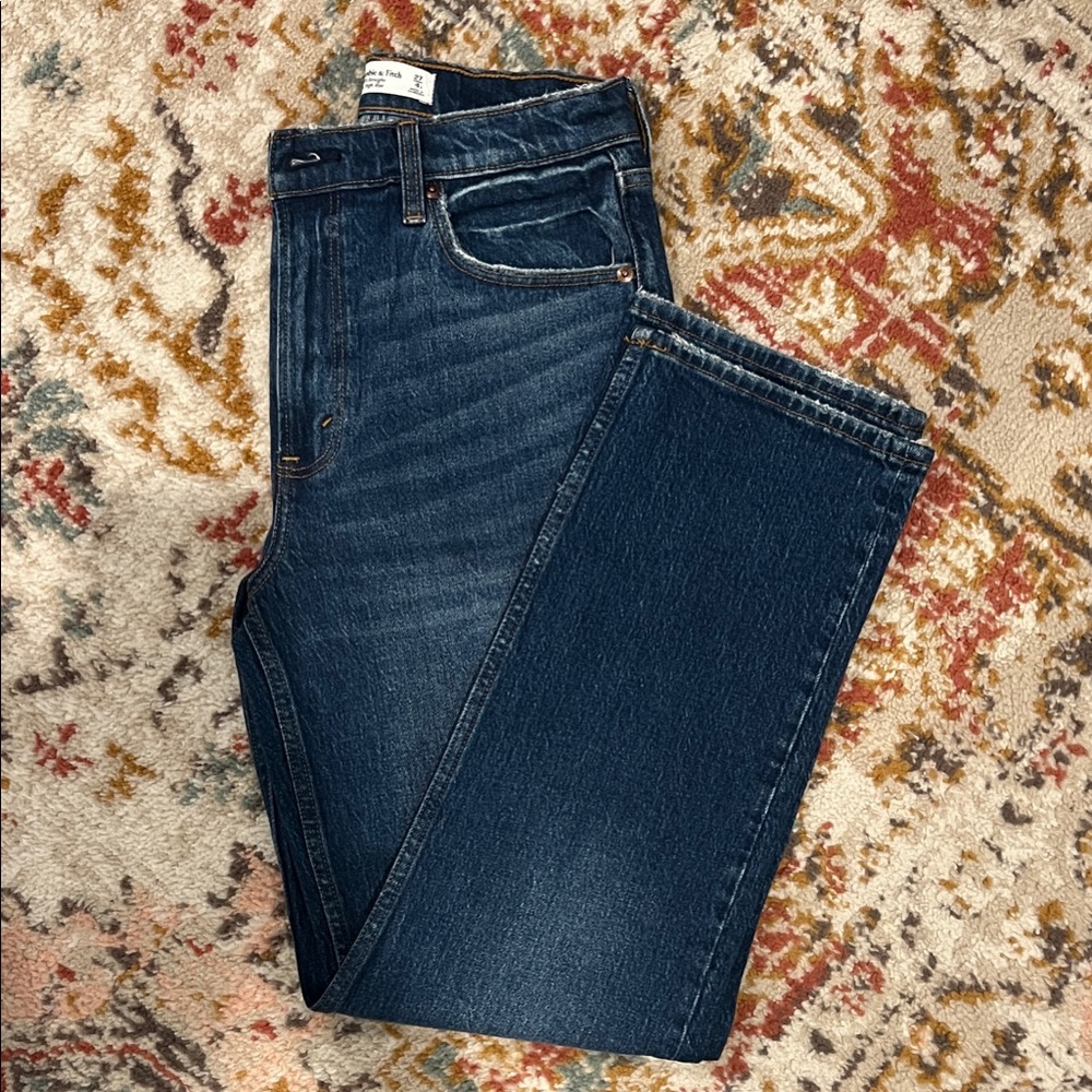 Abercrombie 90s Straight Ultra High Rise Jeans